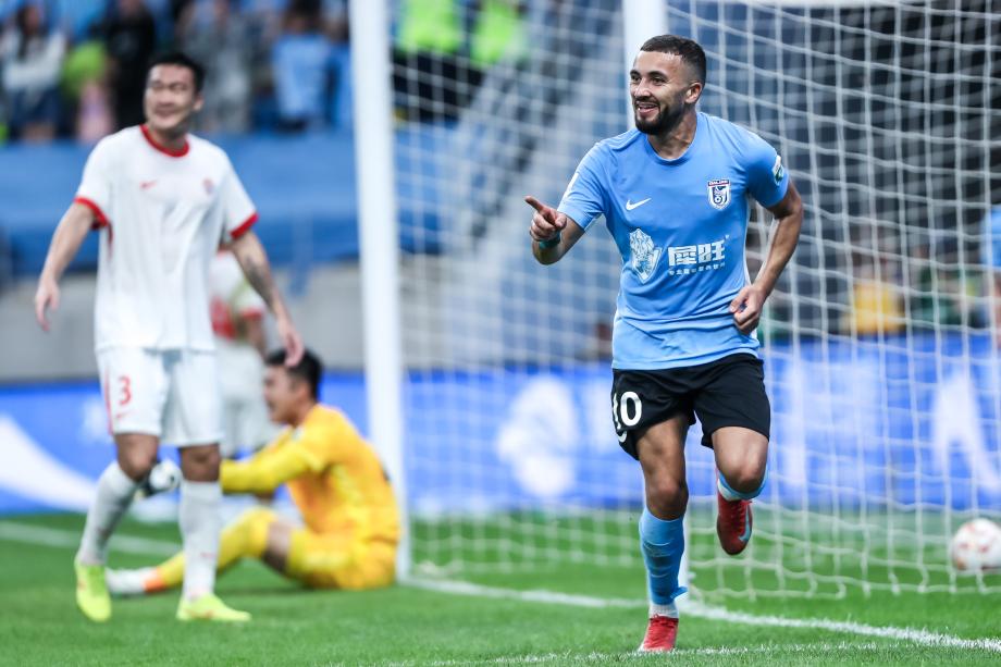 [图]拉布亚德进球马莱莱破门 英博主场慑服海牛